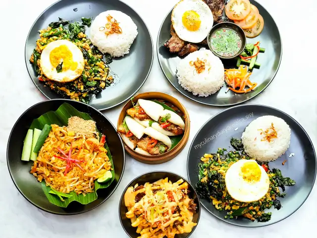 Gambar Makanan Bo & Bun Asian Eatery 12