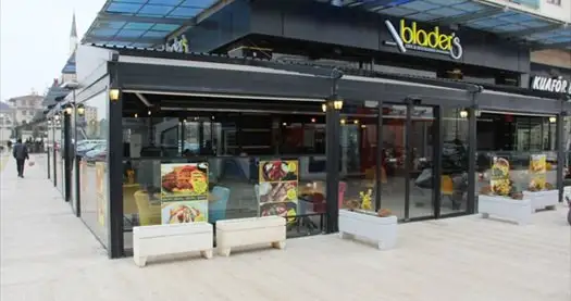 Blader's Cafe & Restaurant