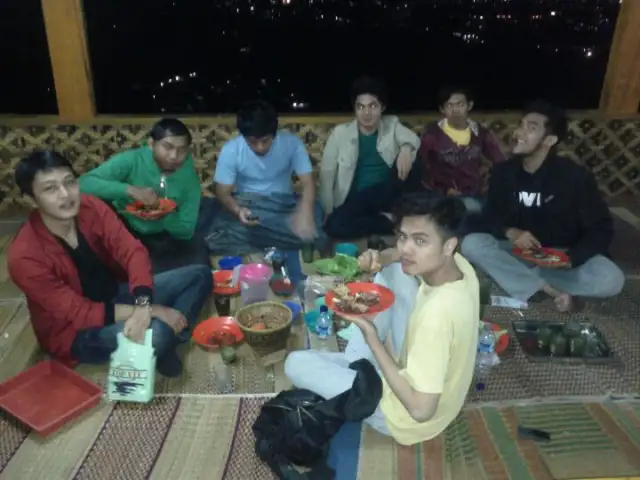 Gambar Makanan Saung Timbel Punclut "Sederhana" 8