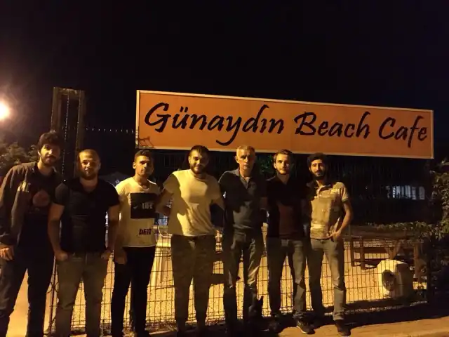 Günaydın Beach Cafe'nin yemek ve ambiyans fotoğrafları 4