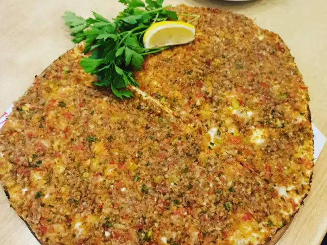 Taşfırın Kebap Pizza Balık'nin yemek ve ambiyans fotoğrafları 15