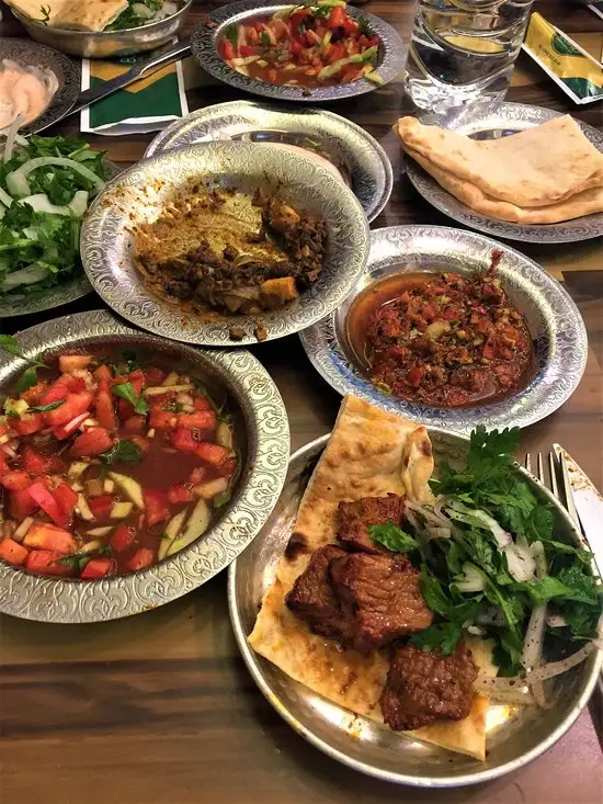 Bişirici Kebap'nin yemek ve ambiyans fotoğrafları 4