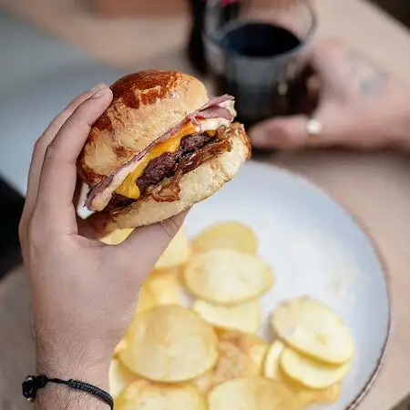 Fil Burger'nin yemek ve ambiyans fotoğrafları 15