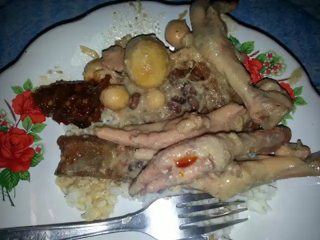 Gambar Makanan Gudeg Ceker Bu Kasno Margoyudan 5