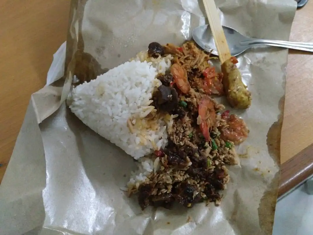 Warung Nasi Lawar Babi