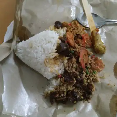 Warung Nasi Lawar Babi