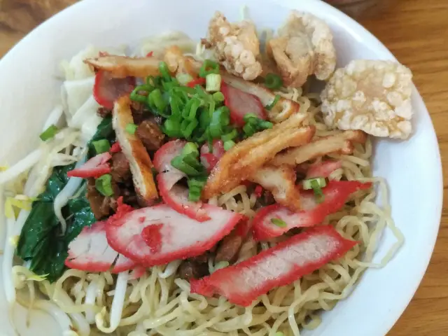 Gambar Makanan Bakmie Lok Loi 3