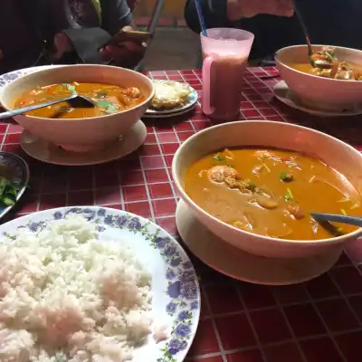 Empire Tom Yam