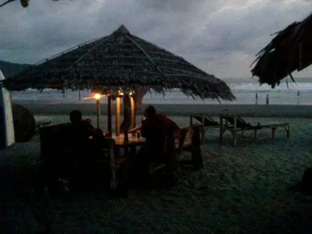 Gambar Makanan Bamboo Beach Bar Pangadaran 5