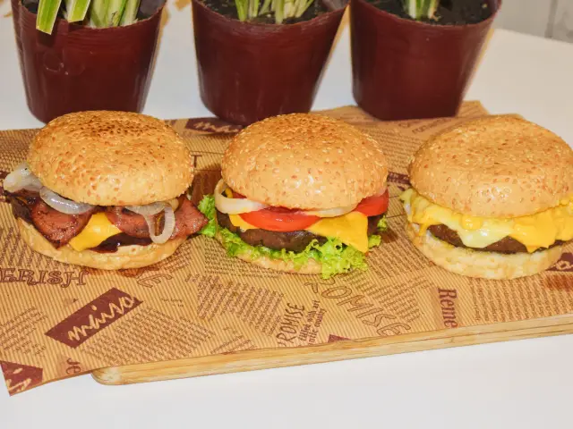 Boss Burger - JP Rizal Street Food Photo 1