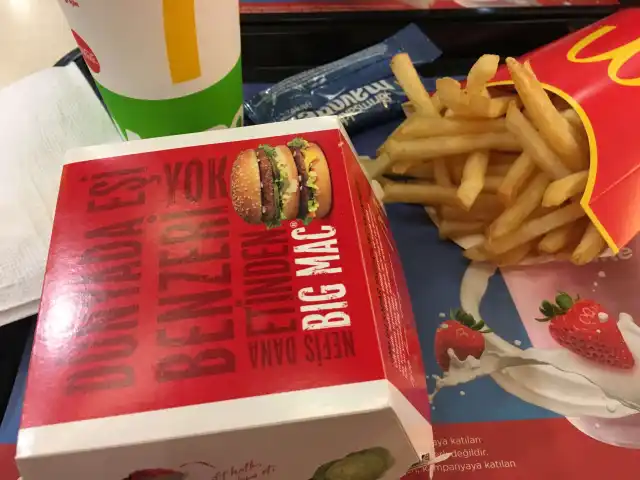 McDonald's'nin yemek ve ambiyans fotoğrafları 19