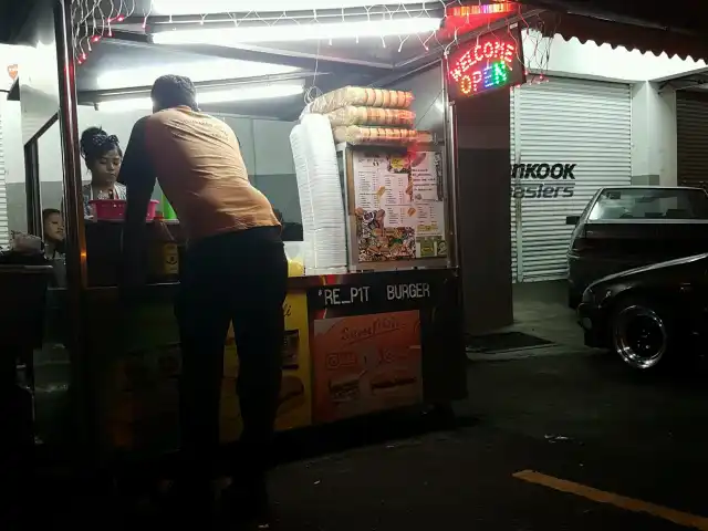 Burger Are-Pit,Seksyen 15,Bandar Baru Bangi,Selangor