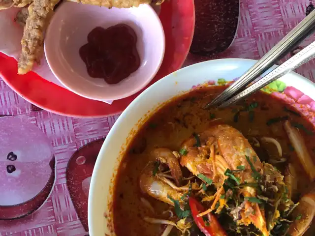 mee kari udang lipan sungai besar