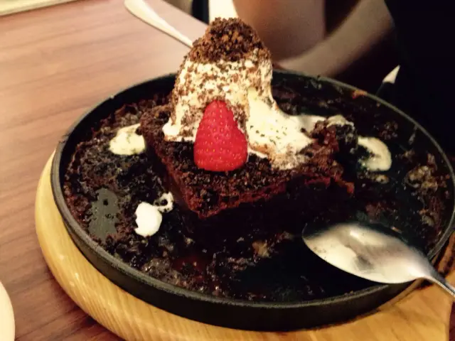 Molten Chocolate Cafe Food Photo 19