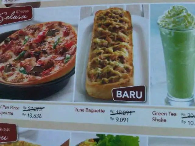 Gambar Makanan Pizza Hut Pamulang 11