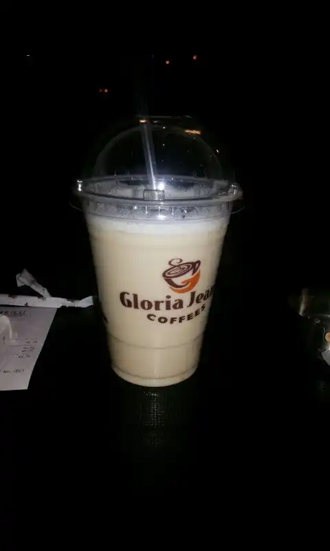 Gloria Jean's