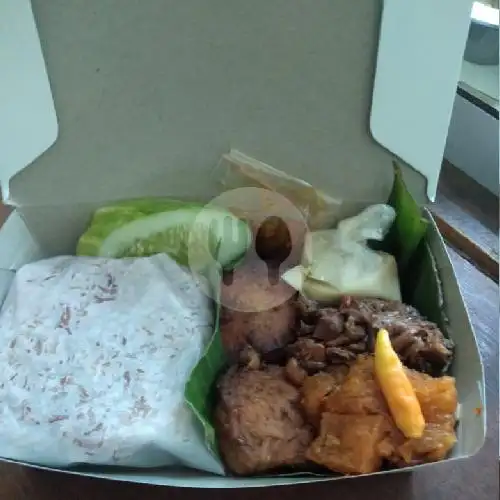 Gambar Makanan Gudeg Dan Ayam Penyet Waroeng Apik, Senen 15