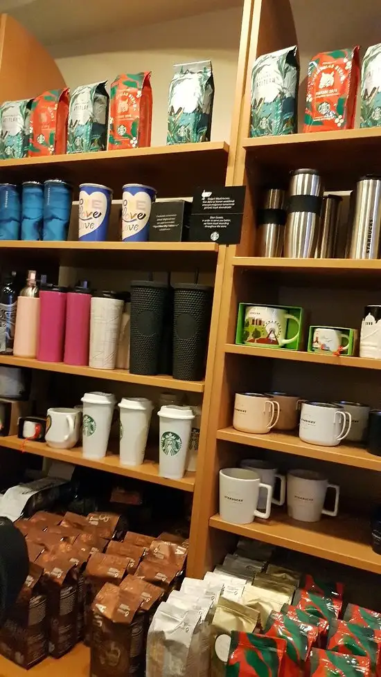 Starbucks Coffee Karanfil'nin yemek ve ambiyans fotoğrafları 28