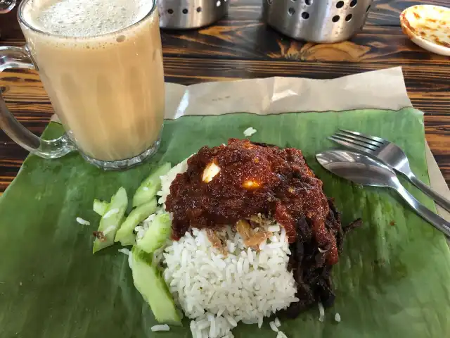 Nasik Lemak Angah Food Photo 9