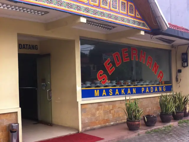 Gambar Makanan Restoran Sederhana 2