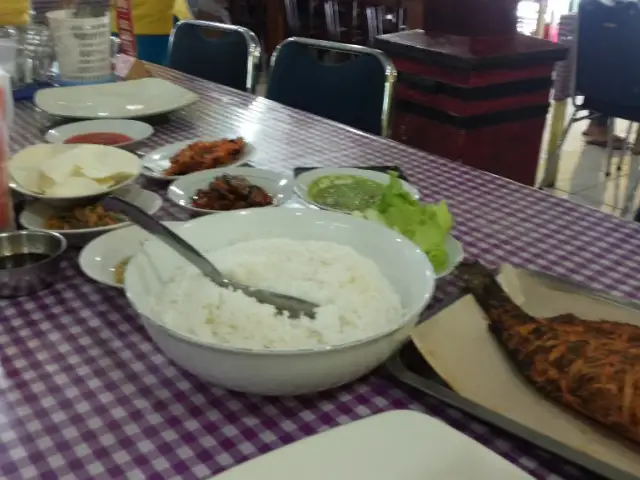 Gambar Makanan Rumah Makan Fuja 14