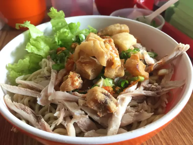 Gambar Makanan Bakmi Atjuan 9