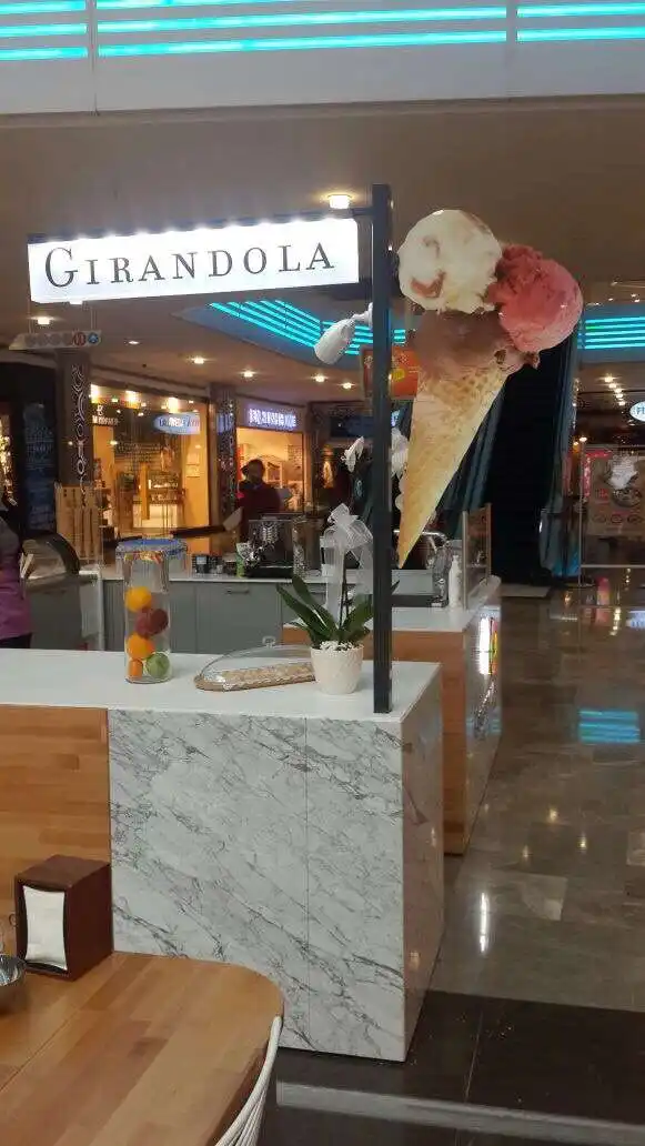 Girandola Dondurma'nin yemek ve ambiyans fotoğrafları 24