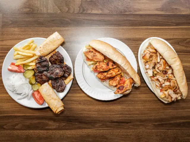 Kanatlı Döner'nin yemek ve ambiyans fotoğrafları 1