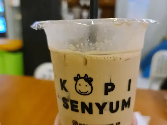 Gambar Makanan Kopi Senyum 5