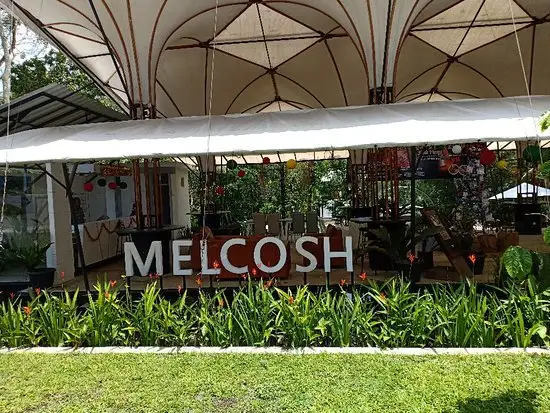 Gambar Makanan Melcosh Cafe 1