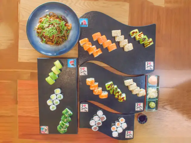 Maki Magic Sushi'nin yemek ve ambiyans fotoğrafları 1