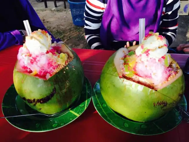 Rainbow coconut ice-cream D'Aziz kedai buloh Food Photo 3