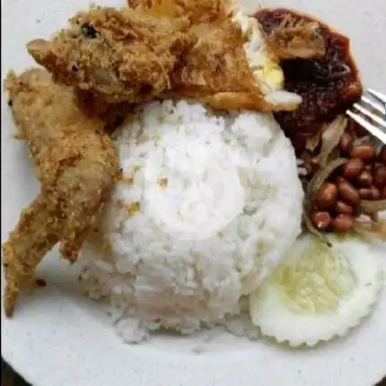 Gambar Makanan Nasi Kuning Istimewa 17