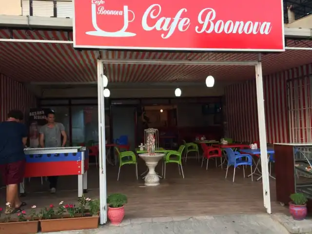 Cafe Boonova'nin yemek ve ambiyans fotoğrafları 6