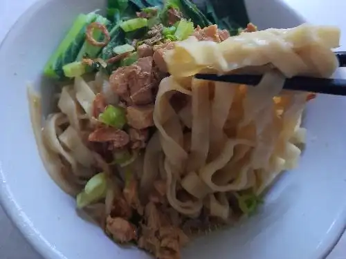 Mie Ayam Mercon Mama Ajeng, Tambora