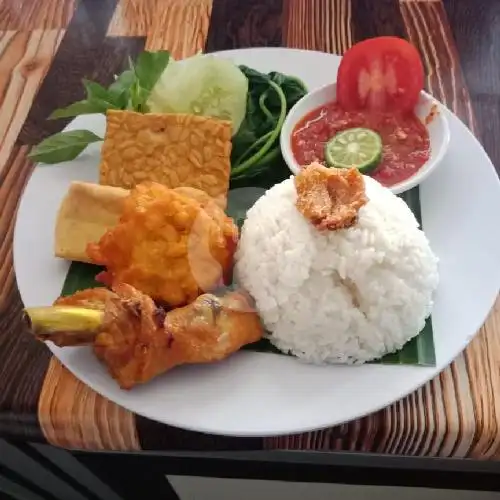 Gambar Makanan Nasi Tempong Penyetan Mbak Nur-Renon, Denpasar Selatan/Denpasar. 18