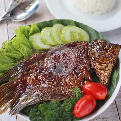 Gambar Makanan Warung Nasi Mamah, RE Martadinata 20