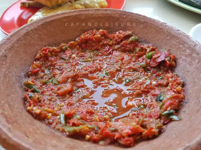 Gambar Makanan Rumah Makan Ibu Haji Cijantung 4