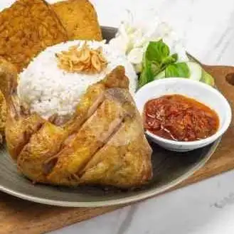 Gambar Makanan Pecel Ayam Dan Lele Sultan, Penggilingan Cakung 1