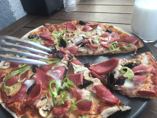 Baba Pizza, Cesme Marina'nin yemek ve ambiyans fotoğrafları 5