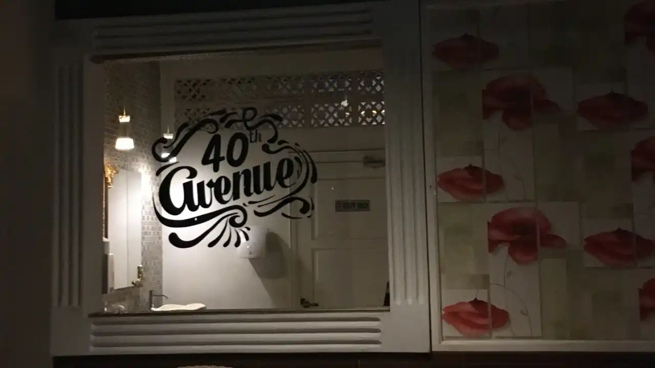 40 Avenue Restaurant & Bar