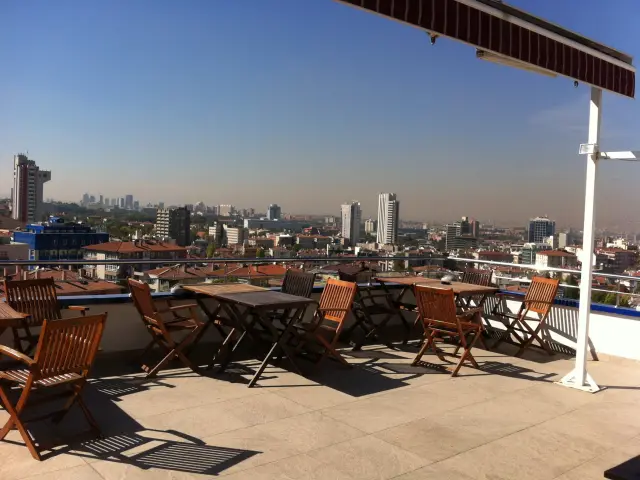 Roof & Teras Restorant - Tüfad Prestige Hotel'nin yemek ve ambiyans fotoğrafları 3