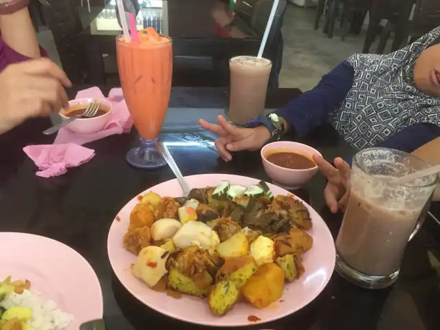 Restoran Rojak Manjung Food Photo 9