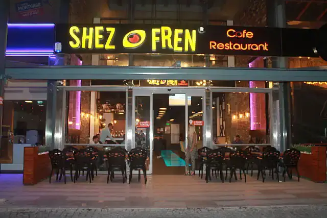 Shezofren Cafe & Restaurant'nin yemek ve ambiyans fotoğrafları 6
