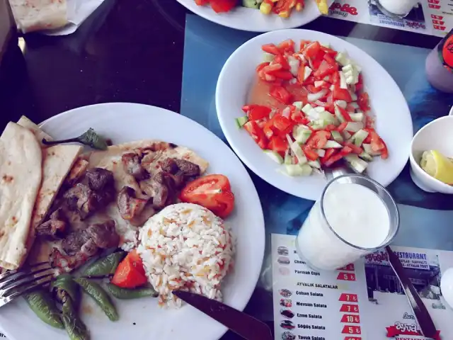 Ayvalık Cafe'nin yemek ve ambiyans fotoğrafları 11