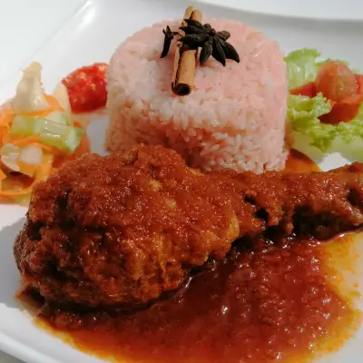 Man Nasi Tomato Panas