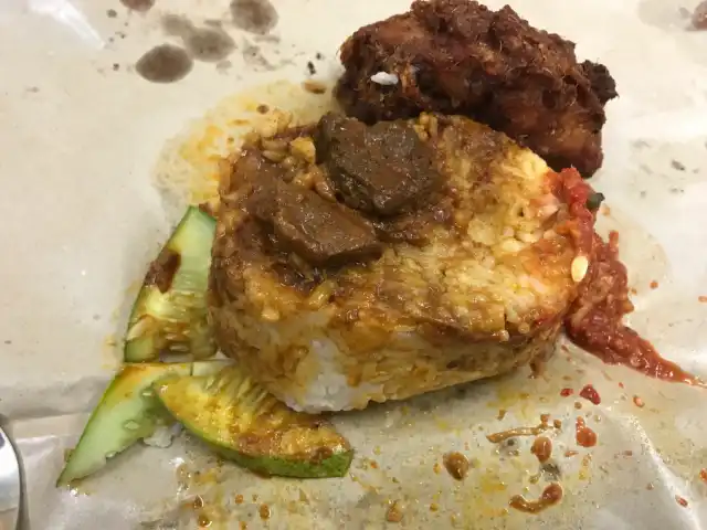 Farni's Nasi Kukus Ayam Dara Rempah Damansara Heights (Bukit Damansara) Food Photo 5