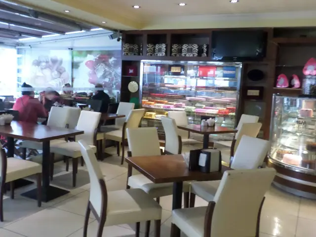 Kulvar Patisserie & Cafe'nin yemek ve ambiyans fotoğrafları 6