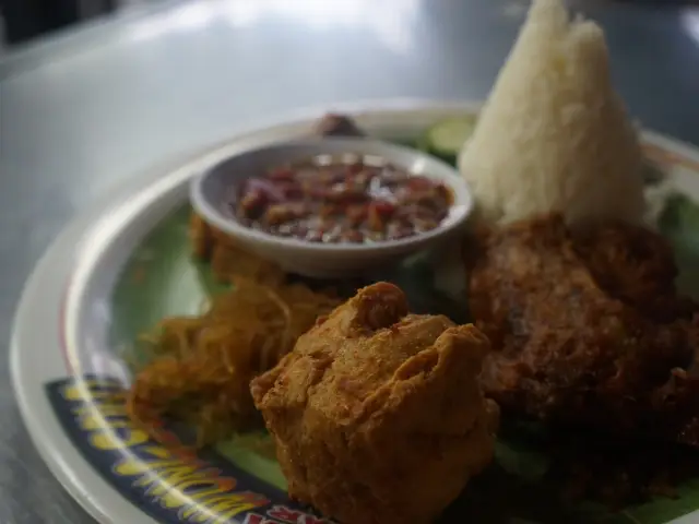 Gambar Makanan Ayam Bakar Wong Solo 9