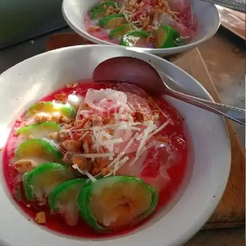 Gambar Makanan Es Pisang Ijo dan Bakso Ibu Iis - Kebon Kosong 9